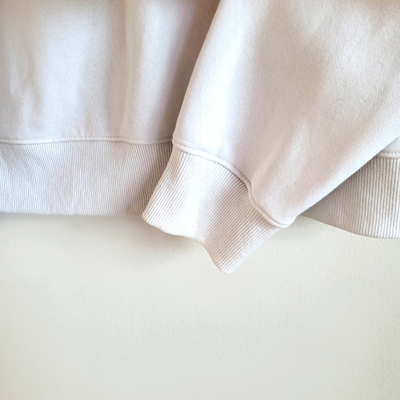 Hello Kitty Rainbow Fun Cozy Warm Sweatshirt Pullover Size M - Picture 7 of 11